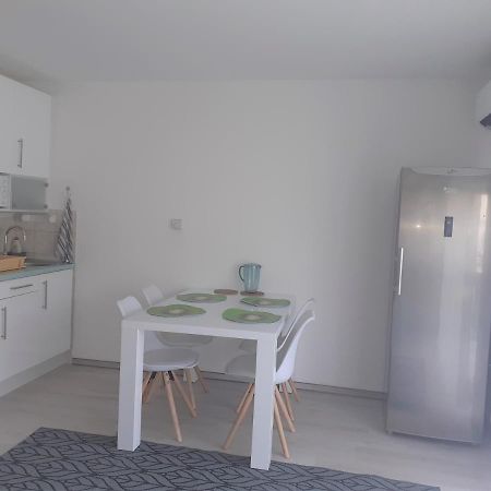 Appartamento Liliom apartman Hévíz Esterno foto